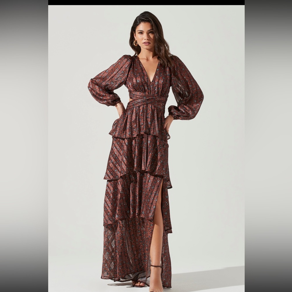 Anora Floral Tiered Maxi Dress copper/Black